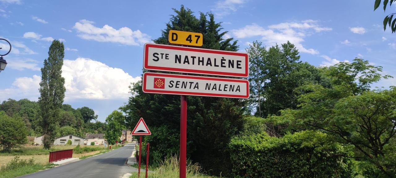 Aux Couleurs D'Esteil Sainte-Nathalène Eksteriør billede